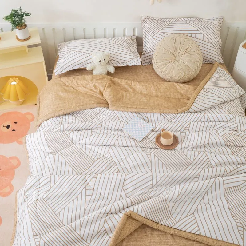 Cute Bear Summer Quilt: Washable Comforter