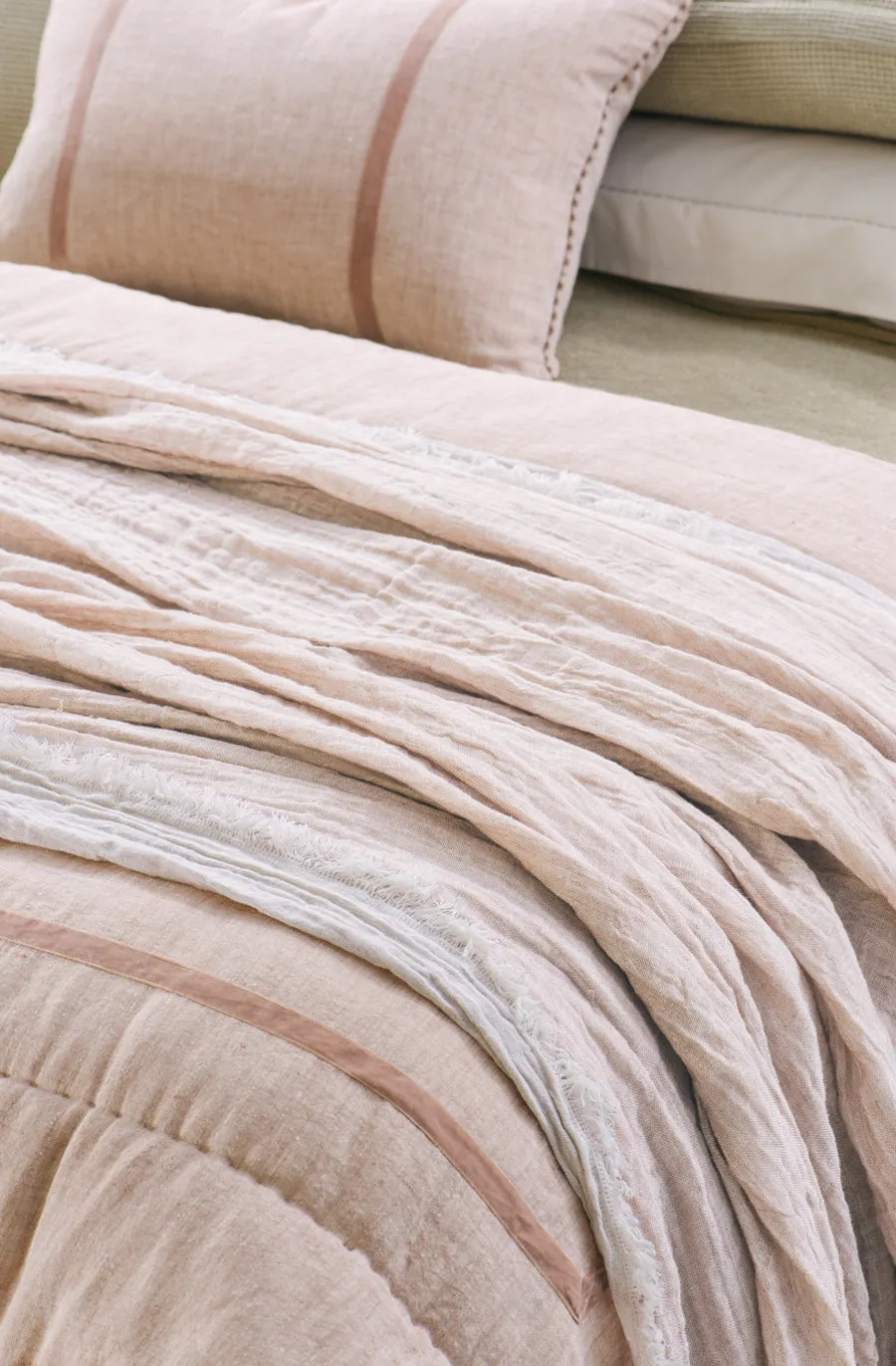 Luchesi Pink Clay Comforter