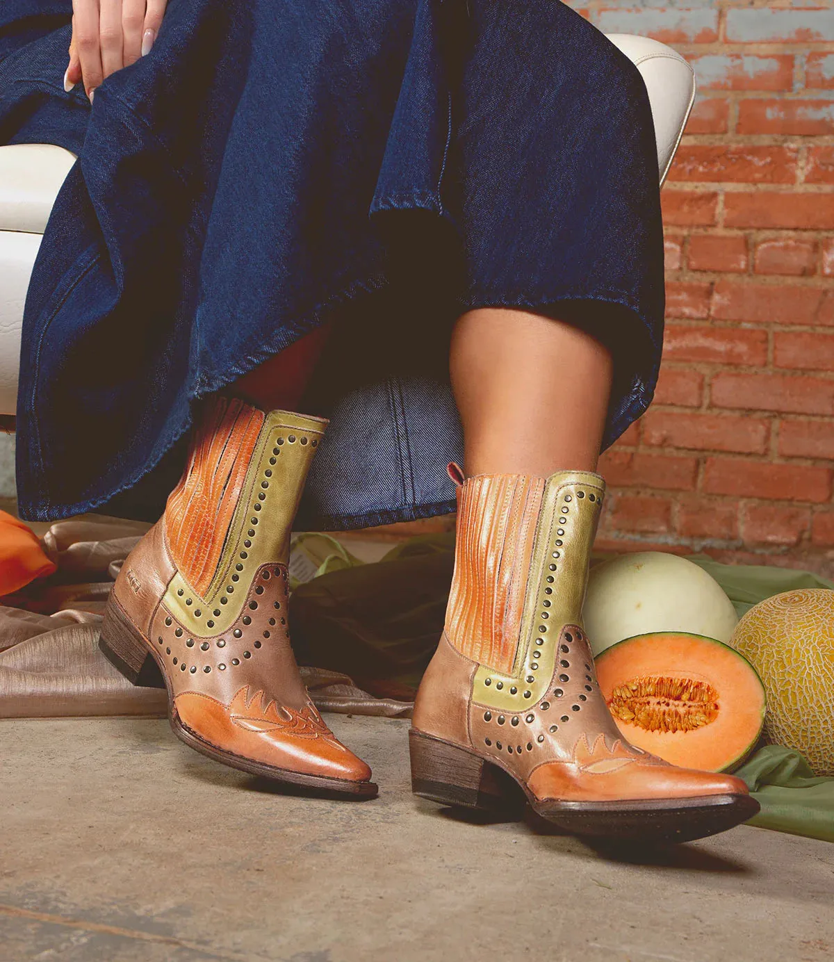 Raise Boot F393168