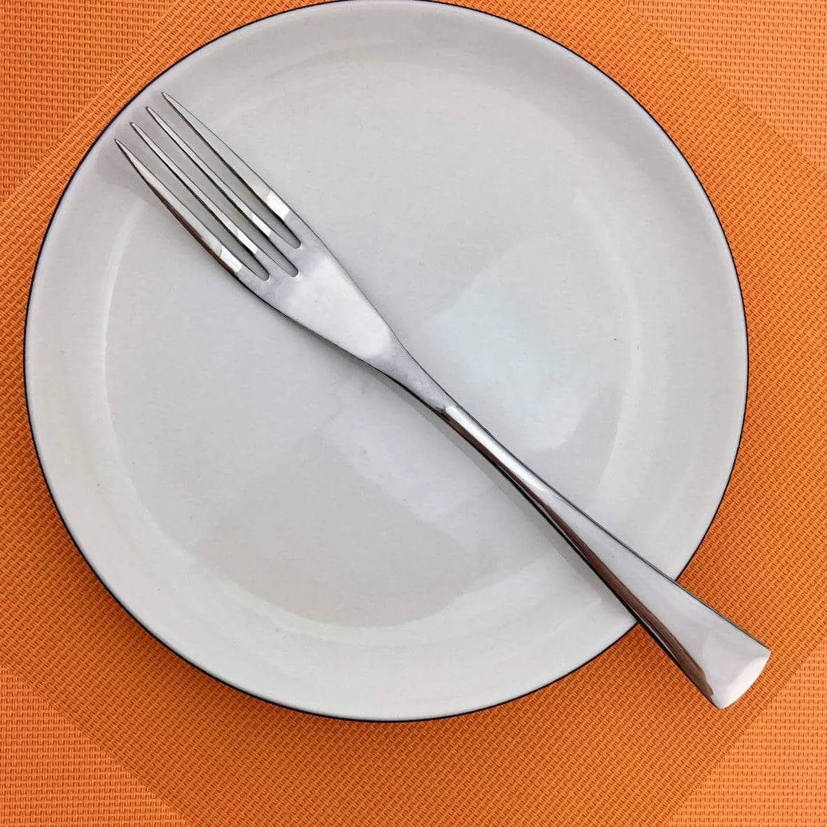 Shiny Silver Colored Flatware Set